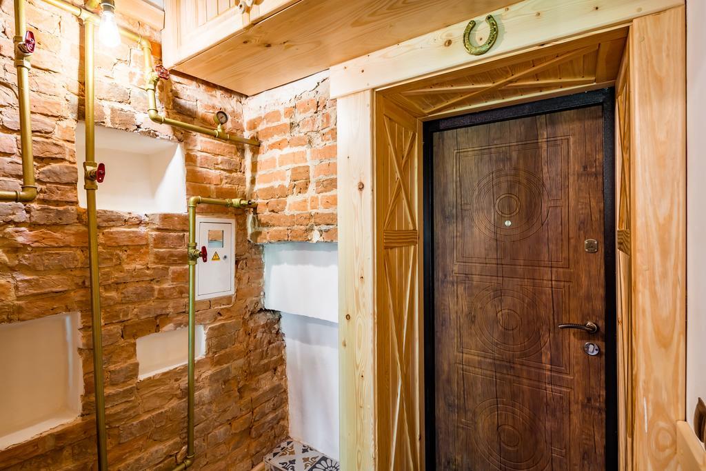Nice Apartment Near Rynok Square Є Кондиціонер Світла Не Вимикали 利沃夫 外观 照片