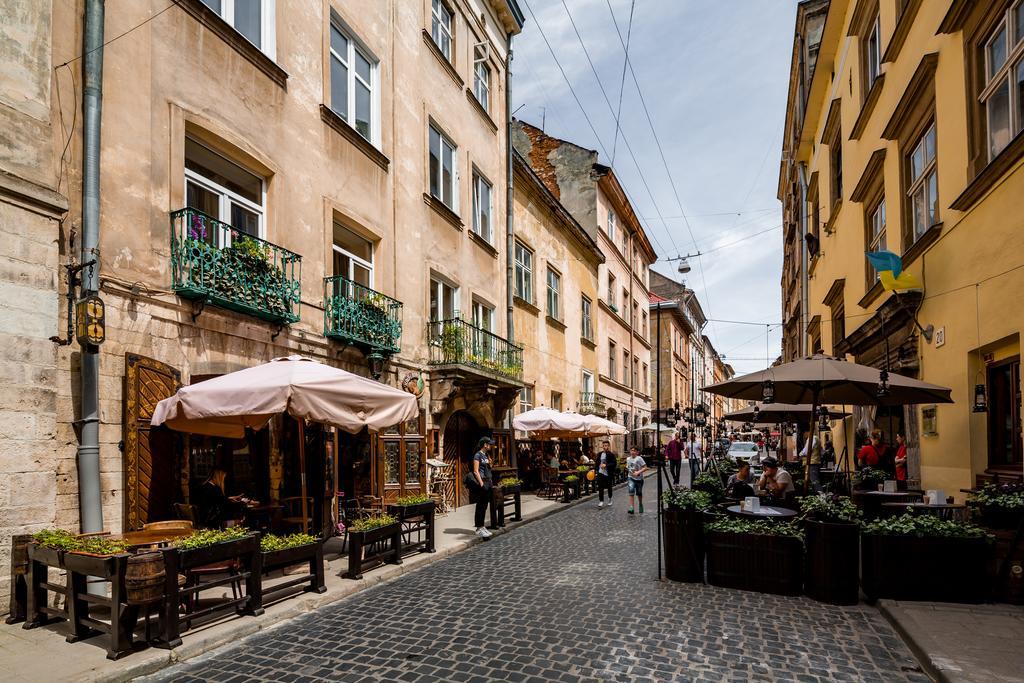 Nice Apartment Near Rynok Square Є Кондиціонер Світла Не Вимикали 利沃夫 外观 照片